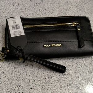 Max Studio Black Peeble grain Large Wallet
